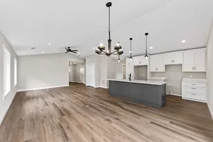 7255 Hawthorne Ct, North Branch, MN 55056 - Photo 6
