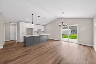 7255 Hawthorne Ct, North Branch, MN 55056 - Photo 12