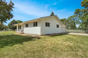 2403 18th St S, Moorhead, MN 56560 - Photo 1