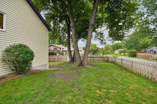 2991 Ontario Rd, Little Canada, MN 55117 - Photo 38