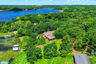 7011 Willow Creek Rd, Eden Prairie, MN 55344 - Photo 2