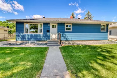 2402 Broadway N, Fargo, ND 58102 - Photo 2