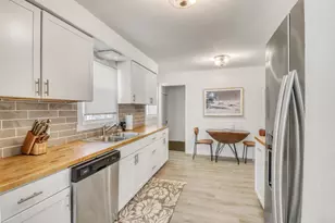 2402 Broadway N, Fargo, ND 58102 - Photo 14
