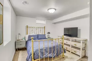 2402 Broadway N, Fargo, ND 58102 - Photo 38