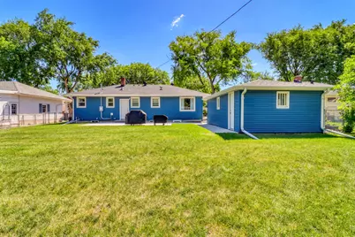2402 Broadway N, Fargo, ND 58102 - Photo 44