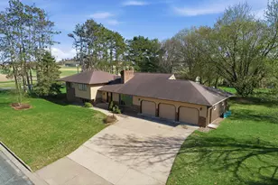 2932 N Plum Tree Circle, Menomonie, WI 54751 - Photo 2
