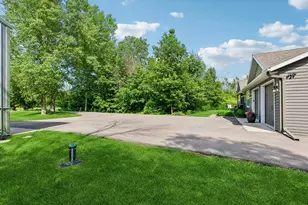6787 Fairfax Way, Faribault, MN 55021 - Photo 12