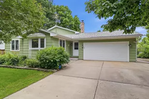 10824 95th Pl N, Maple Grove, MN 55369 - Photo 1