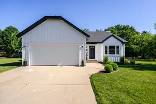 205 11th St N, Sartell, MN 56377 - Photo 2