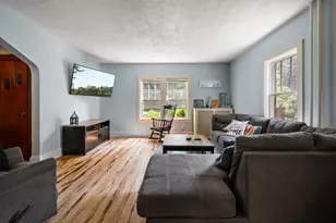 665 5th St E, Saint Paul, MN 55106 - Photo 18