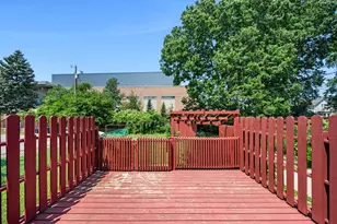 665 5th St E, Saint Paul, MN 55106 - Photo 40