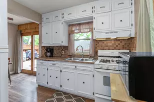 2087 Eldridge Ave E, North Saint Paul, MN 55109 - Photo 10