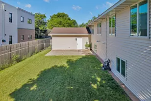 343 Pierce St NE, Minneapolis, MN 55413 - Photo 32