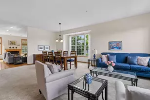 9993 Pincherry Ln, Eden Prairie, MN 55347 - Photo 4