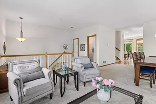 9993 Pincherry Ln, Eden Prairie, MN 55347 - Photo 6