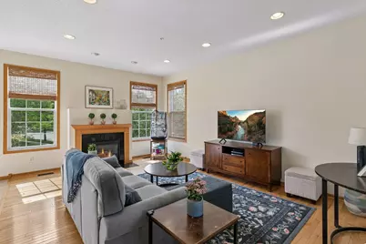 9993 Pincherry Lane, Eden Prairie, MN 55347 - Photo 10