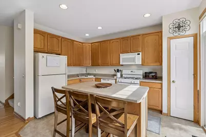 9993 Pincherry Lane, Eden Prairie, MN 55347 - Photo 14