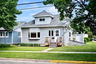 326 High Forest St, Winona, MN 55987 - Photo 1