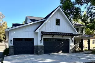 305 Shorewood Dr, International Falls, MN 56649 - Photo 2