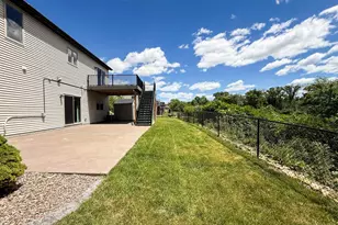 3927 Stone Point Dr NE, Rochester, MN 55906 - Photo 28