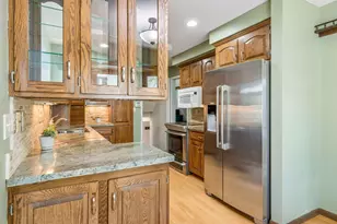 2350 Wellswood Curve, Bloomington, MN 55431 - Photo 12