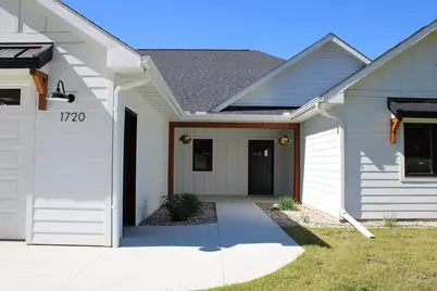 1720 High Tail Lane, Mankato, MN 56001 - Photo 2
