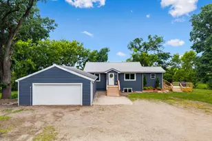 5080 22nd Ave SW, Owatonna, MN 55060 - Photo 4