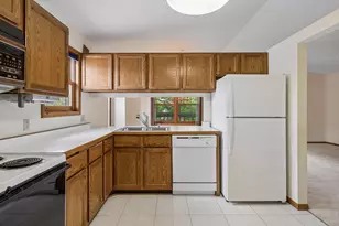 5317 Highpointe Terrace, Bloomington, MN 55437 - Photo 10