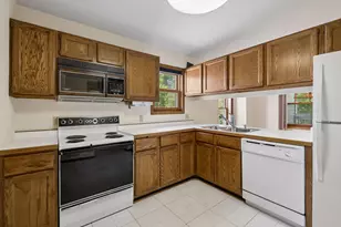5317 Highpointe Terrace, Bloomington, MN 55437 - Photo 12