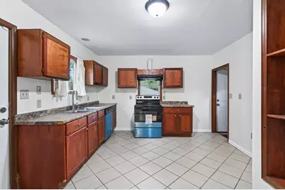 1067 Wilson Avenue, Saint Paul, MN 55106 - Photo 12