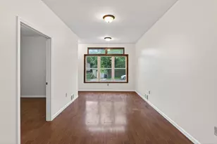 1067 Wilson Ave, Saint Paul, MN 55106 - Photo 2