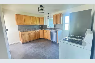 723 3rd Street SE, Barnesville, MN 56514 - Photo 4