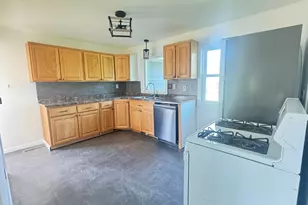 723 3rd St SE, Barnesville, MN 56514 - Photo 4