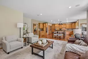 9858 Vagabond Ln N, Maple Grove, MN 55311 - Photo 6