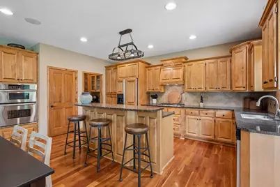 9858 Vagabond Lane N, Maple Grove, MN 55311 - Photo 2
