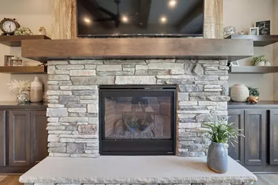 977 Pheasant Run S, Lino Lakes, MN 55014 - Photo 8