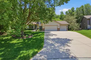 9953 Starlight Dr, Woodbury, MN 55125 - Photo 52