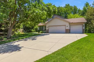 9953 Starlight Dr, Woodbury, MN 55125 - Photo 50