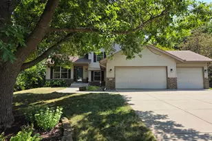 9953 Starlight Dr, Woodbury, MN 55125 - Photo 1