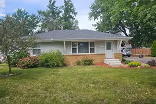 211 92nd Ave NE, Blaine, MN 55434 - Photo 1