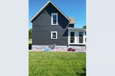 601 E Depue Avenue, Olivia, MN 56277 - Photo 8
