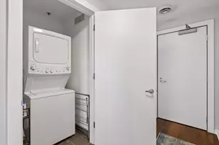 1120 S 2nd St, Minneapolis, MN 55415 - Photo 12
