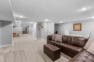 3401 Harding St NE, Saint Anthony, MN 55418 - Photo 32