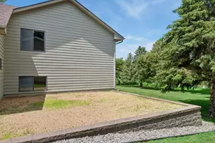 8940 W 125th St, Savage, MN 55378 - Photo 28