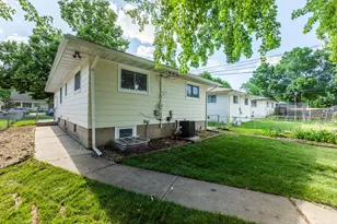 5214 Oliver Ave N, Minneapolis, MN 55430 - Photo 28