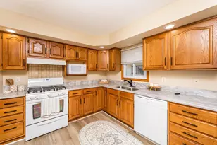 5214 Oliver Ave N, Minneapolis, MN 55430 - Photo 4