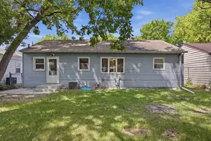 708 19th St N, Moorhead, MN 56560 - Photo 24