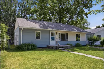 708 19th Street N, Moorhead, MN 56560 - Photo 2