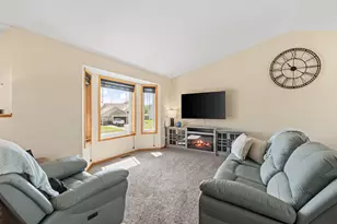 816 Cologne Ln, Waverly, MN 55390 - Photo 8