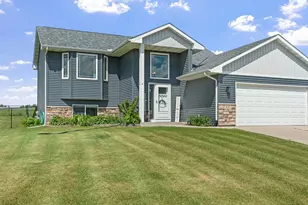 816 Cologne Ln, Waverly, MN 55390 - Photo 2
